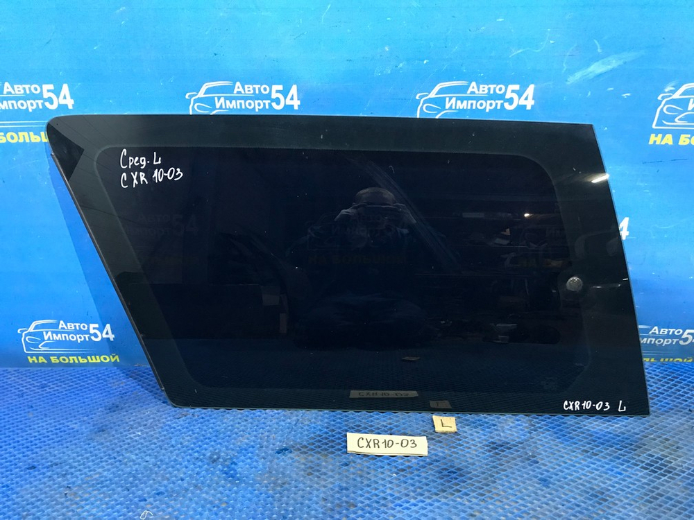 Стекло двери задней левой TOYOTA ESTIMA 1998