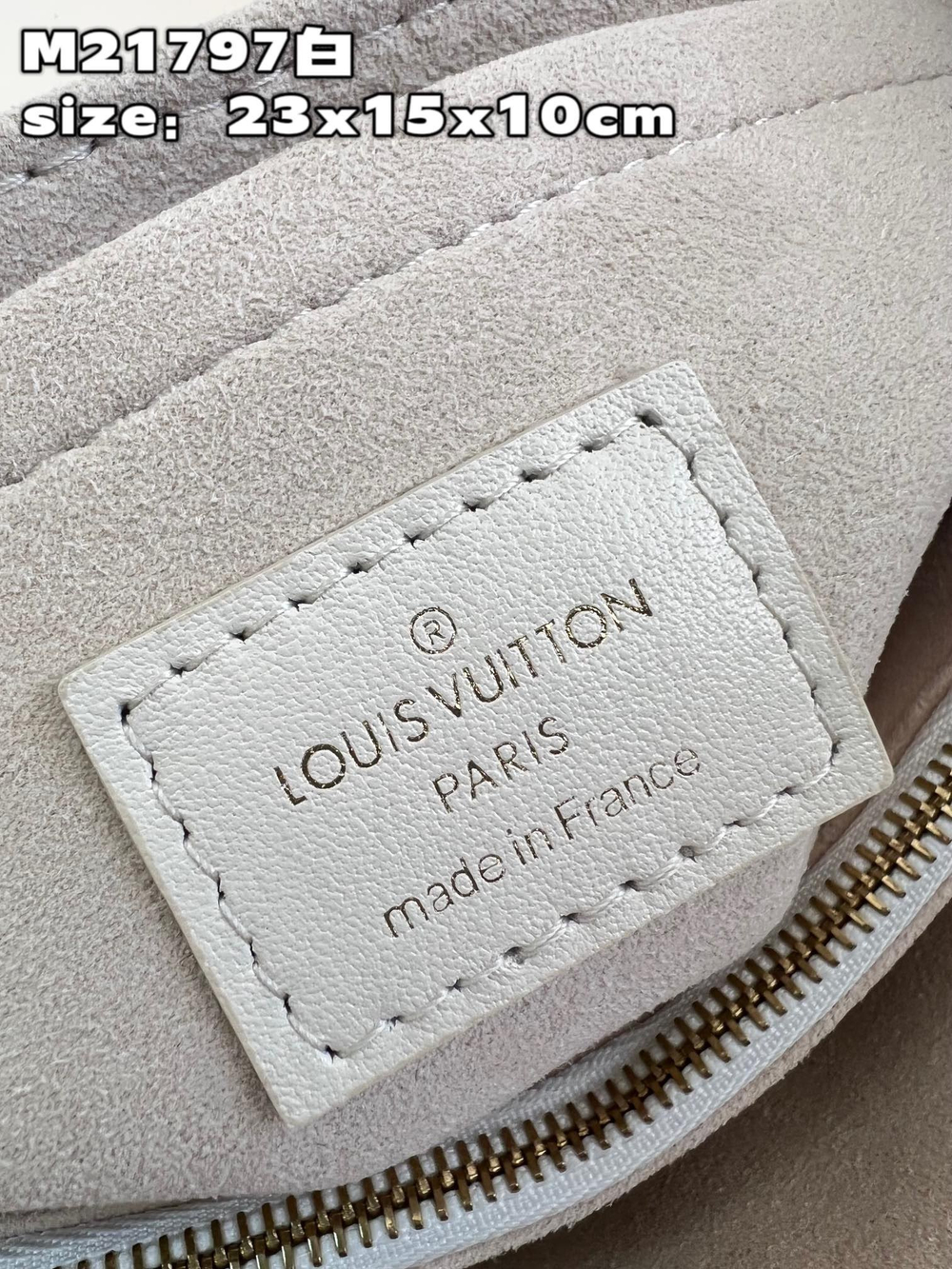 Louis Vuitton Hold Me