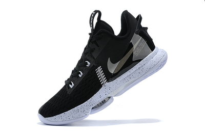 Lebron 5 black sales