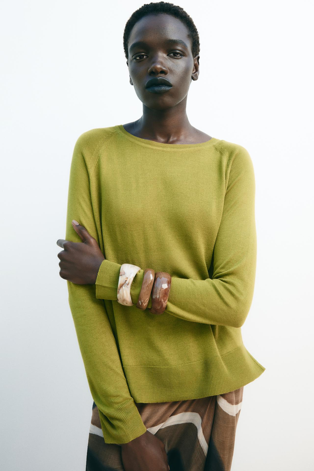 ZARA БАЗОВЫЙ ДЖЕМПЕР ИЗ ТОНКОГО ТРИКОТАЖА, ЗЕЛЕНЫЙ