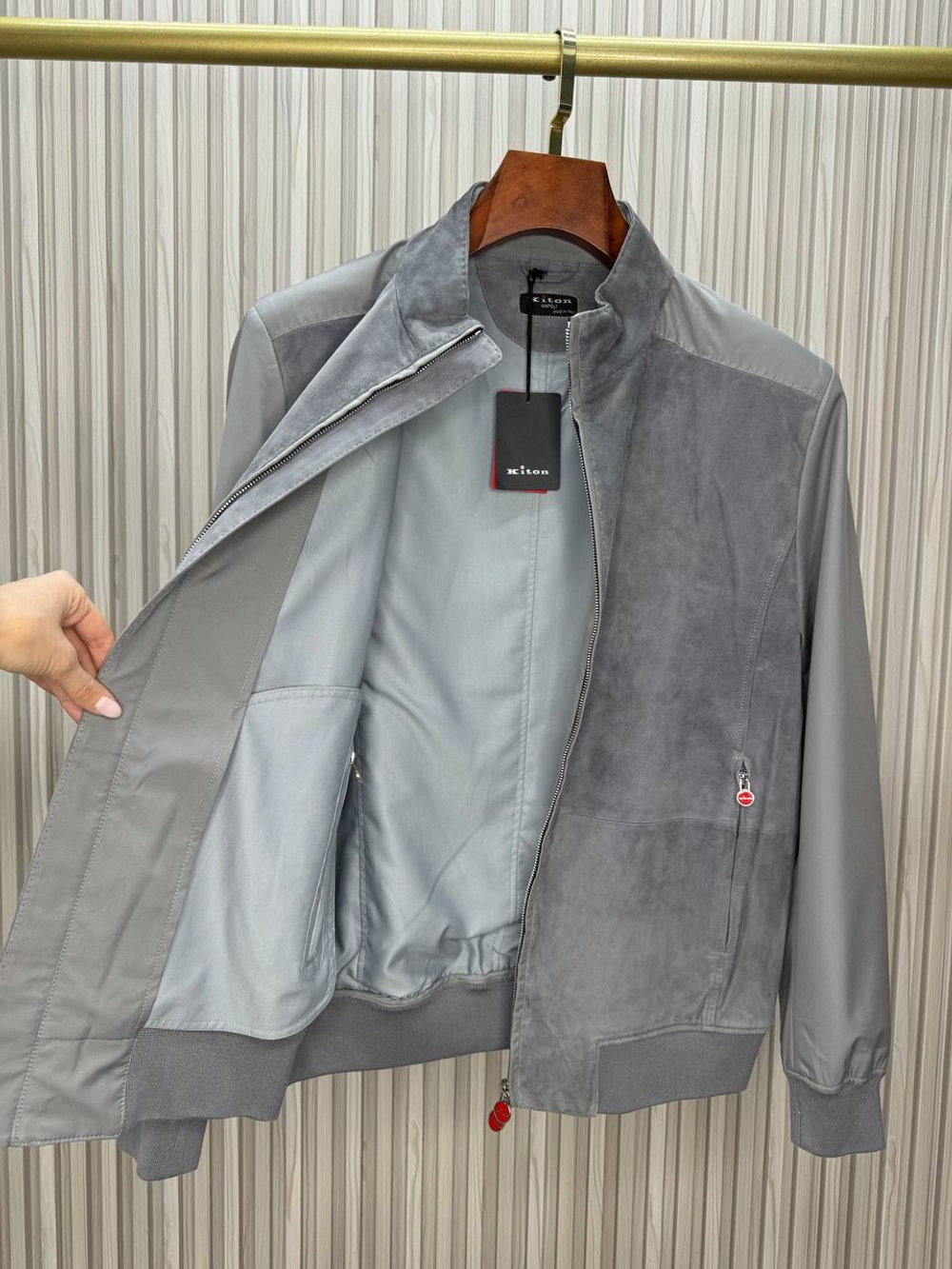 Замшевая куртка Kiton