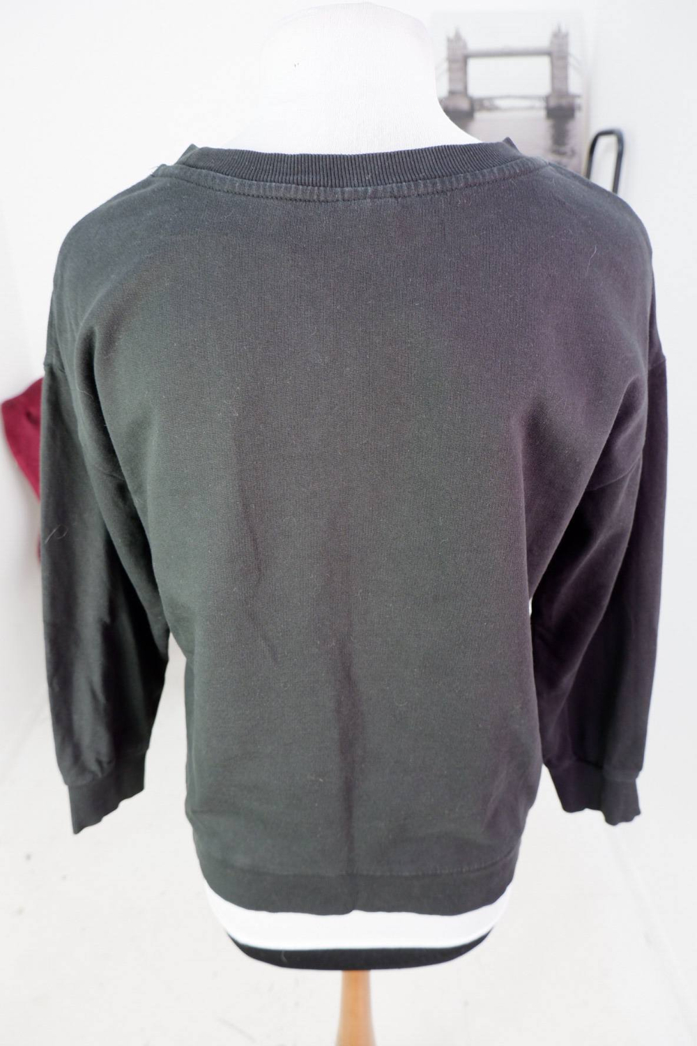 Свитшот Costa модный, маркировка L, визуально на 48 размер