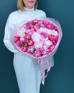 Букет из гортензии,тюльпанов и кустовой розы(00473)