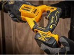 Пила сабельная аккумуляторная DeWALT DCS 382 N FLEXVOLT, бесщеточная, без АКБ и ЗУ DCS382N-XJ