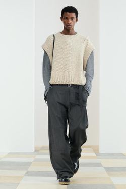 ZARA БРЮКИ СВОБОДНОГО КРОЯ ИЗ СТРУЯЩЕЙСЯ ВИСКОЗНОЙ ТКАНИ, АНТРАЦИТОВО-СЕРЫЙ