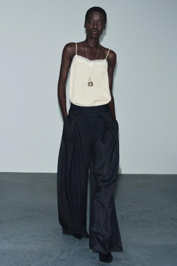 ZARA БРЮКИ С ЗАЩИПАМИ В ПОЛОСКУ — ZW COLLECTION, МОРСКОЙ СИНИЙ