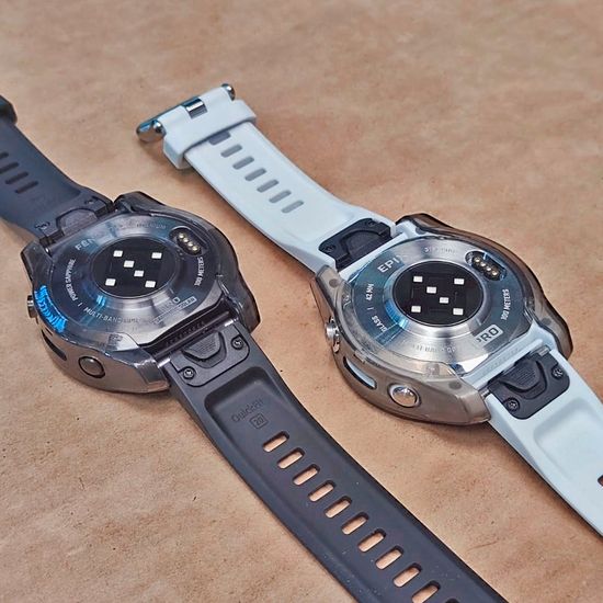 Чехол для Garmin Fenix 7S / 7S Pro / Epix Pro 42мм (черный)