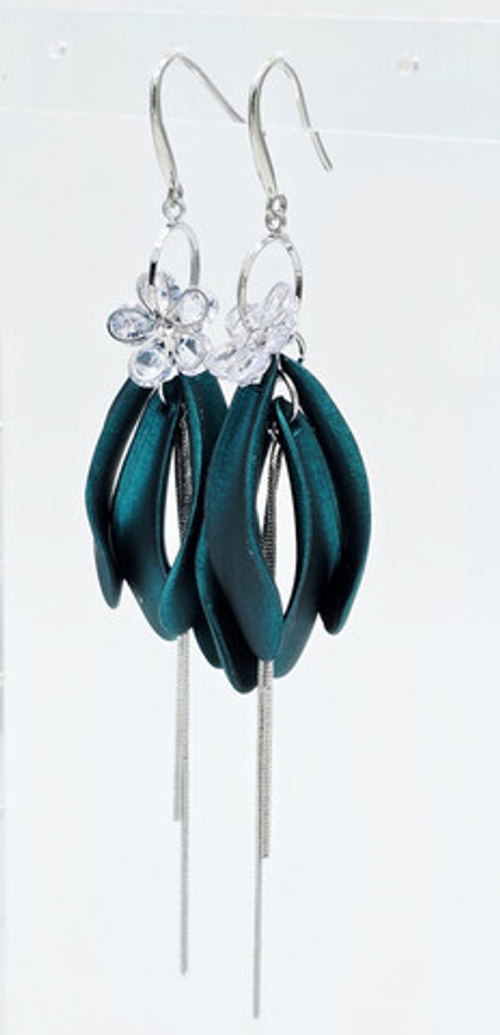 91004150 Серьги Selena