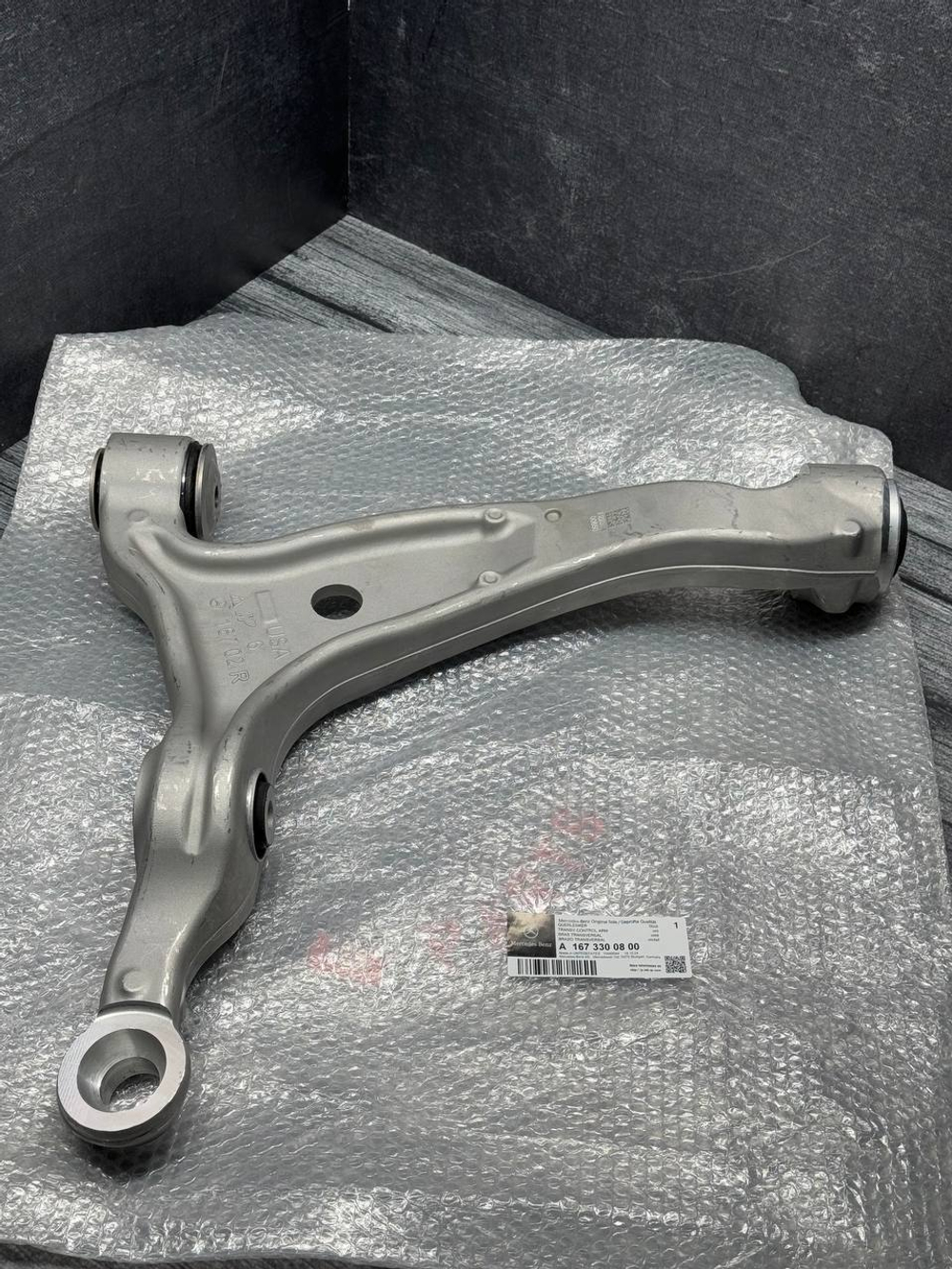 Рычаг передний поперечный Mercedes-Benz A1673300800