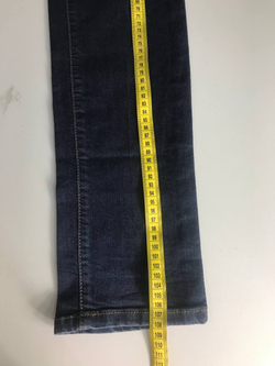 Джинсы модного оттенка, визуально на 44/46 размер