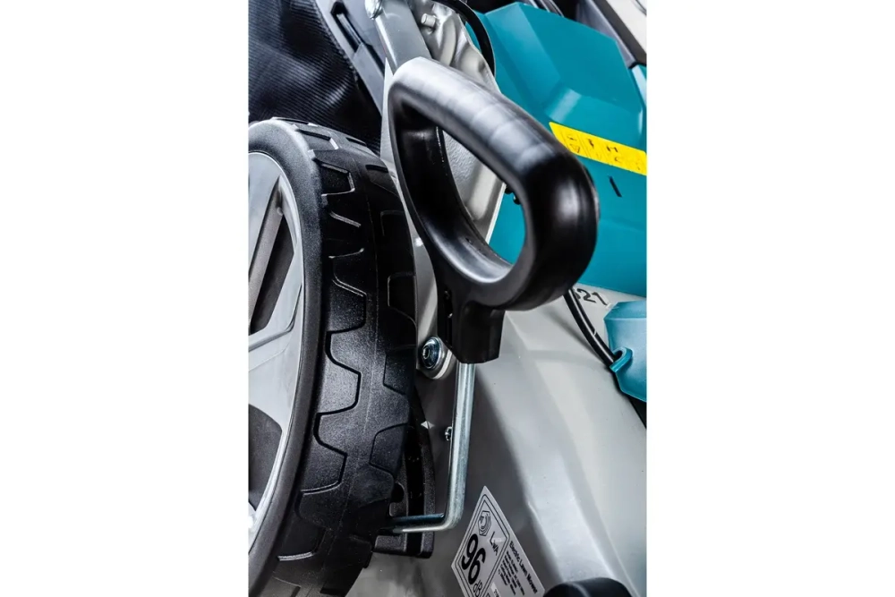 Газонокосилка Makita ELM4621