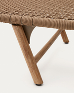 Шезлонг Dandara со стальной конструкцией, бежевым шнуром и ножками из 100% массива акации