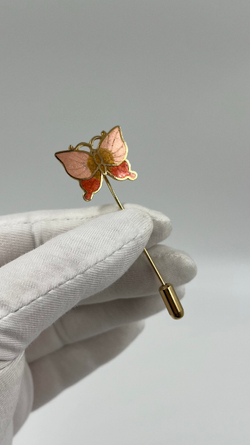 Брошь булавка Бабочка с эмалью в технике клуазоне