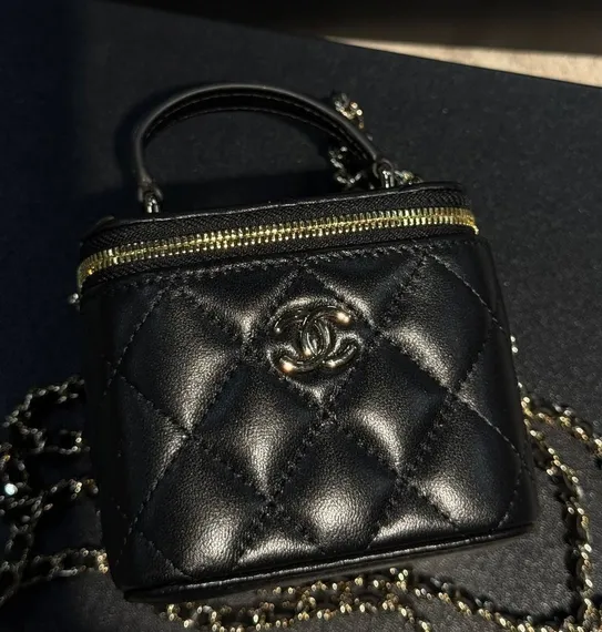 Сумка Chanel Vanity mini, черный