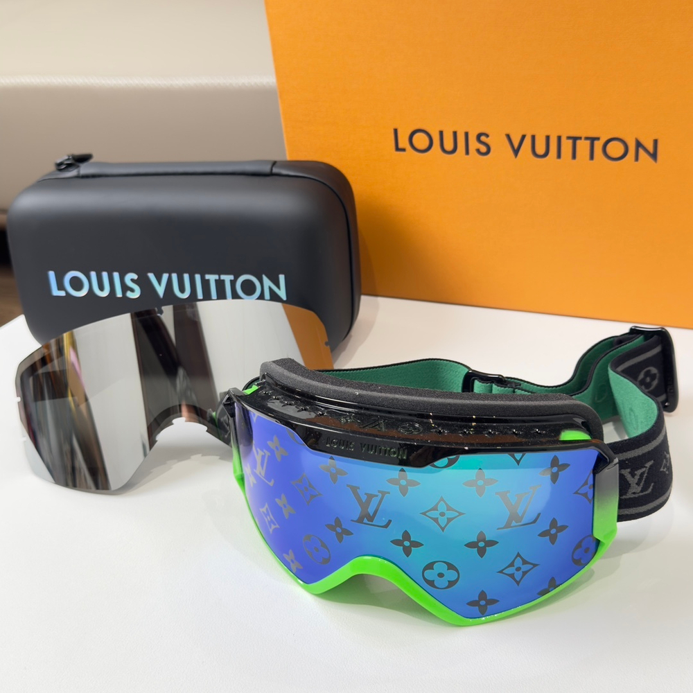 Louis Vuitton Snow Mask (4 colors)