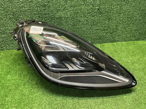 Фара правая Porsche Cayenne 3 (2017-2023) LED