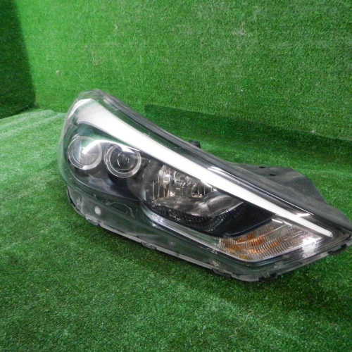 Фара правая Hyundai Tucson 3 (2015-2018) LED