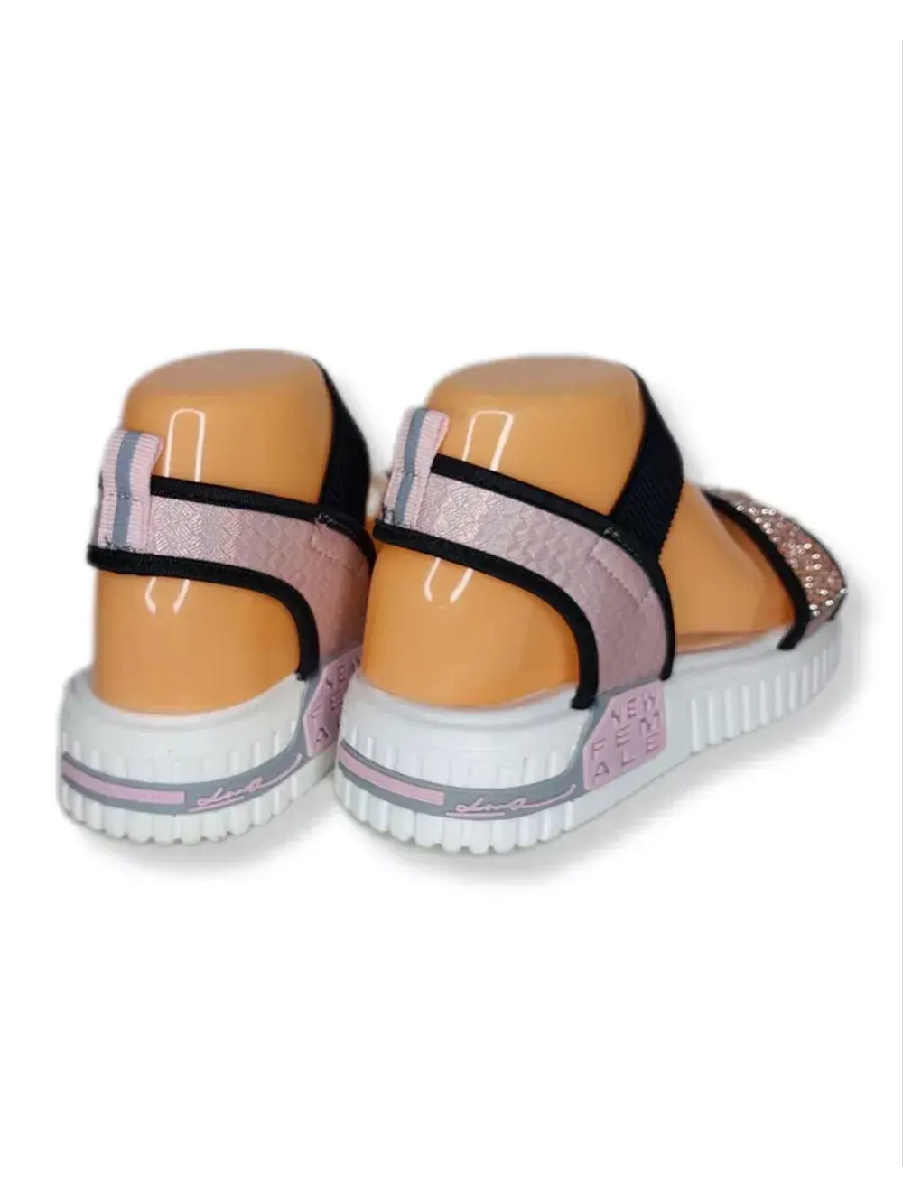 Сандалии для девочки подростковые на платформе.