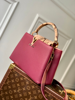 Louis Vuitton Capucines MM