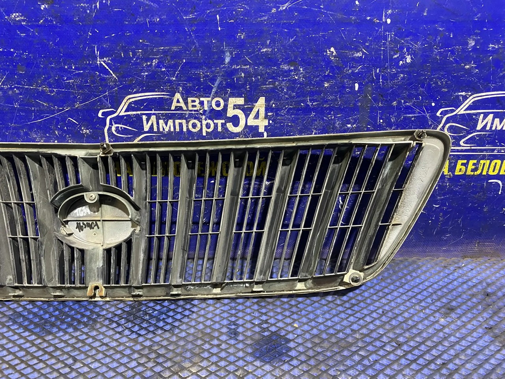 Решетка радиатора TOYOTA HARRIER 2000-2003