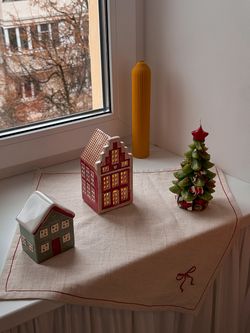 Домик с подсветкой Torring из коллекции New Year Essential, 16 см