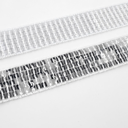 Лента декоративная с квадратными пайетками 25 мм