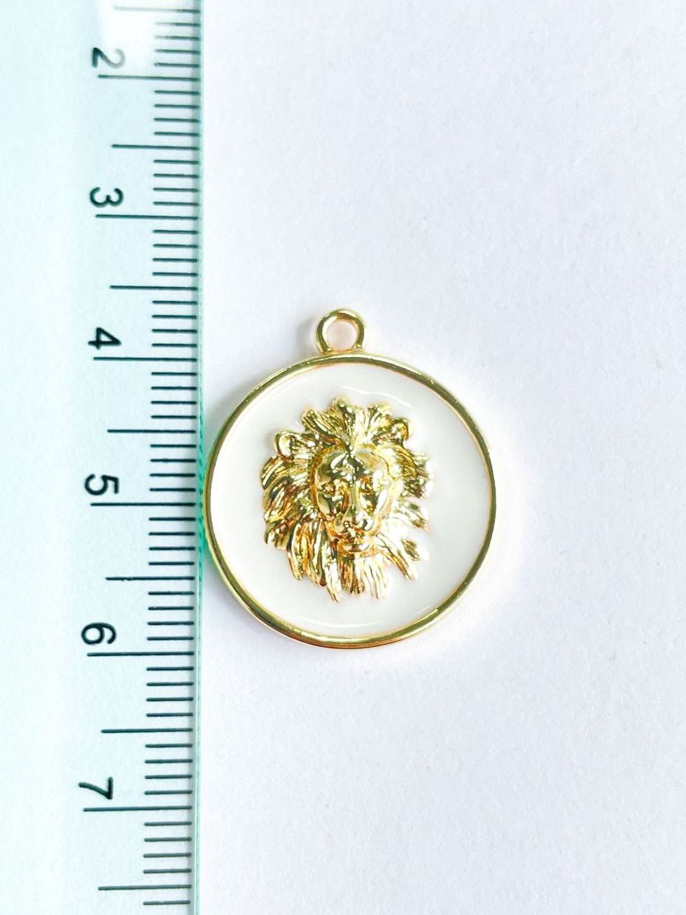 0656-4 Подвеска "Лев" с белой эмалью позолота