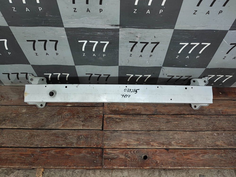 Усилитель переднего бампера Chery Tiggo 7 Pro 20-24 Б/У Оригинал 501001677AADYJ