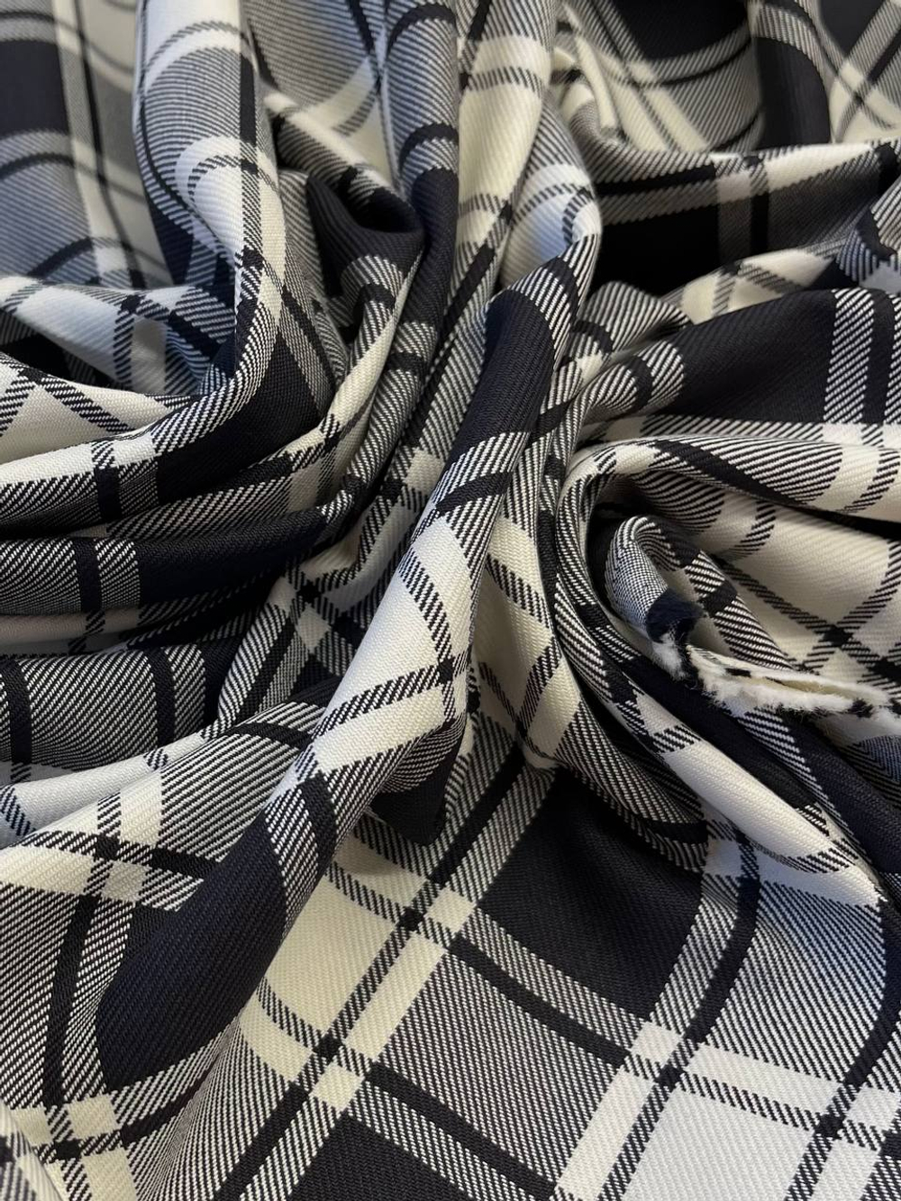 Хлопок Albini в черно-белую клетку