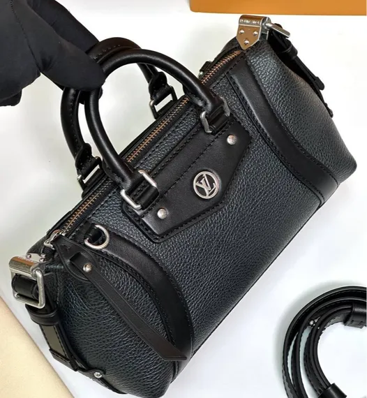 Сумка Louis Vuitton Biker, черный