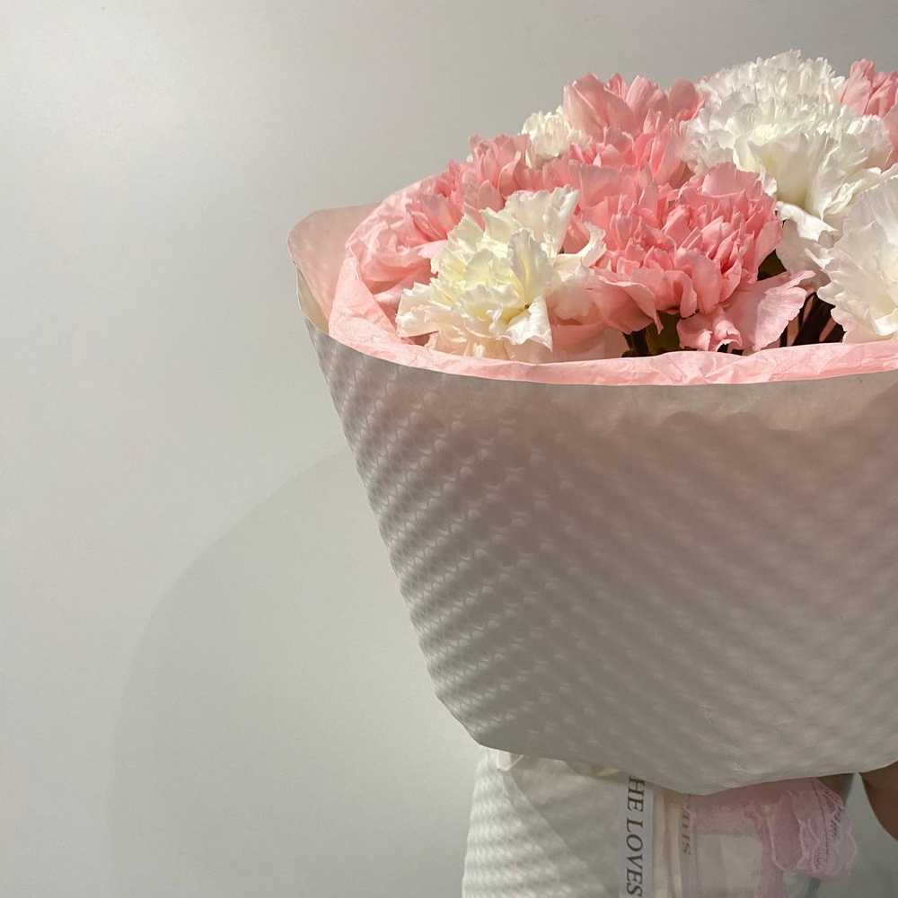 нежный букет с диантусами