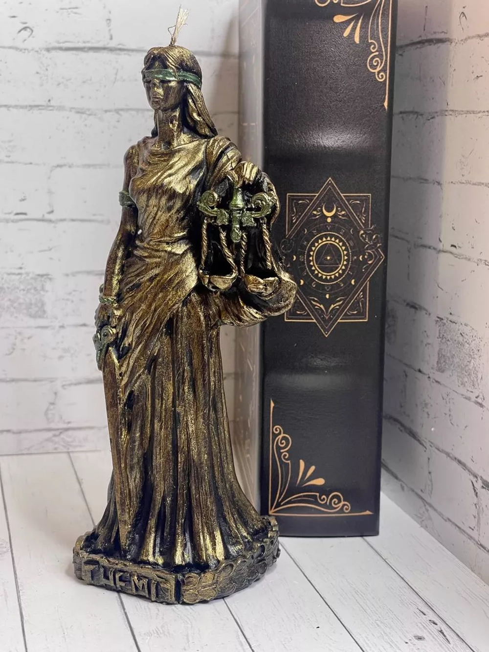 Свеча Фемида "Победа в суде"