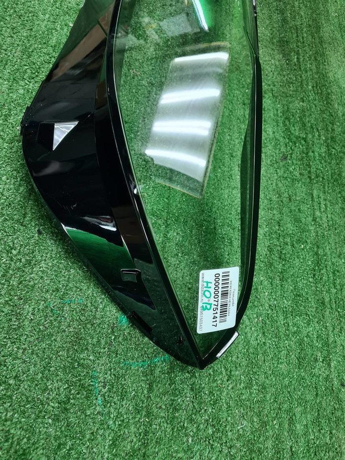 Стекло фары левое BMW X7 G07 (2019-2022)