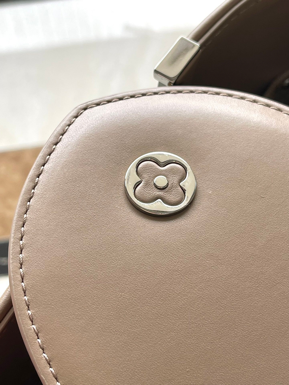 Louis Vuitton Capucines GM Souple