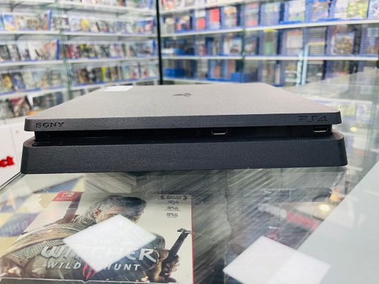 Sony Playstation 4 Slim 500Gb CUH-2208B, Без коробкой, S/N: 02274526101753868  (PS4, Б/У)