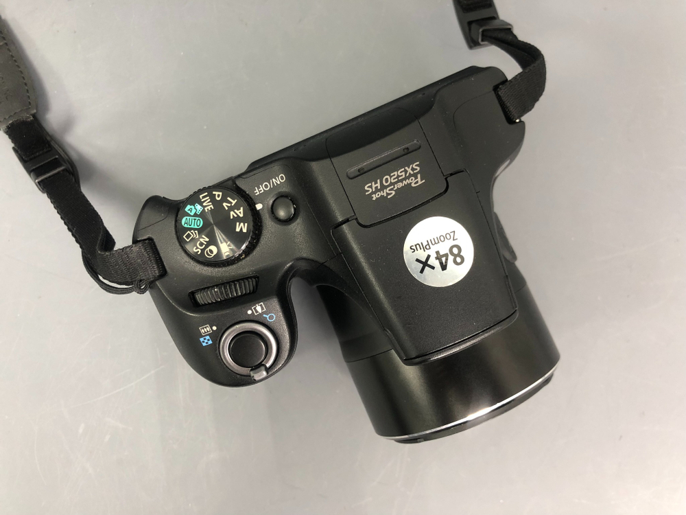Canon PowerShot SX520 HS