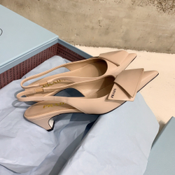 Prada Pumps