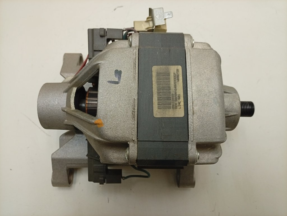 GOY1054L кт48 Двигатель для стиральной машины Candy 41006952 б/у