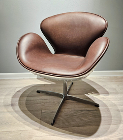 Поворотное кресло Swan Aviator