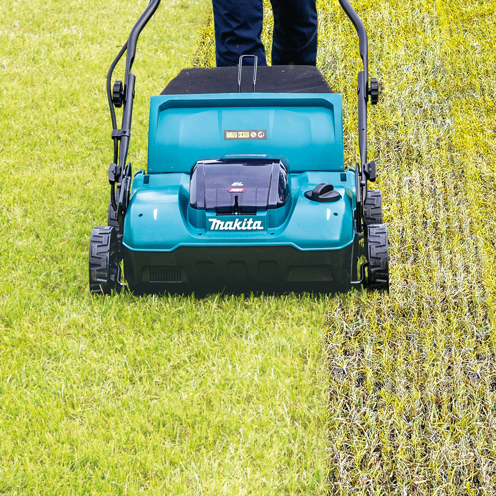 Скарификатор-аэратор аккум. XGT 40vMAX, 1700Вт, 38см, 18 ступен., -12/+5мм, травосбор.50л Makita UV001GZ