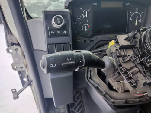 Переключатель подрулевой левый 2020г.