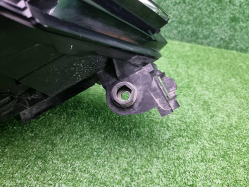 Фара левая Skoda Kodiaq (2016-2022) LED