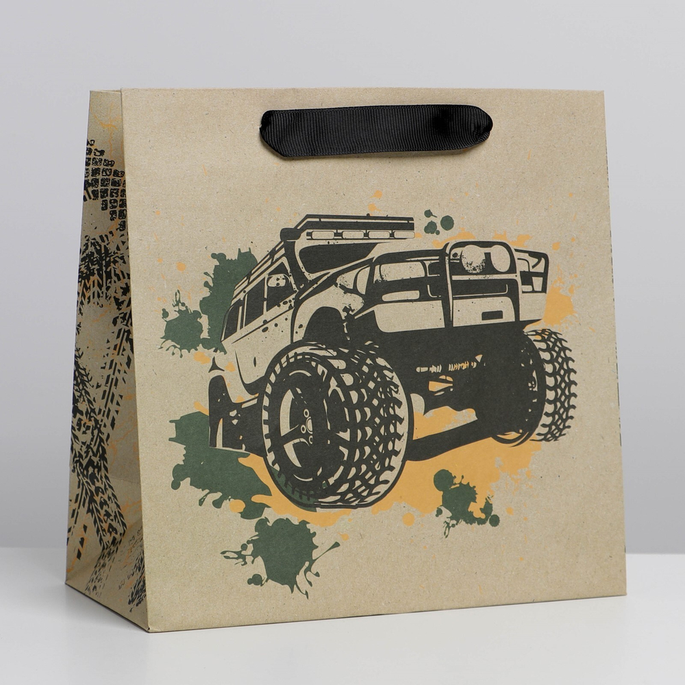 Пакет крафтовый квадратный «Discovery», 22 × 22 × 11 см