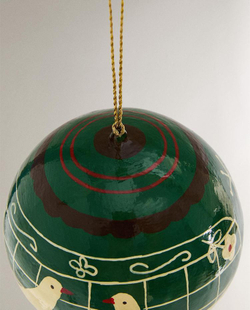 ZARA HOME НОВОГОДНЕЕ УКРАШЕНИЕ «ШАР ПАПЬЕ-МАШЕ», ЗЕЛЕНЫЙ