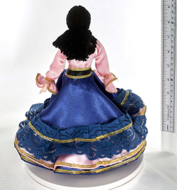 Фарфоровая кукла коллекционная Цыганка Кармен