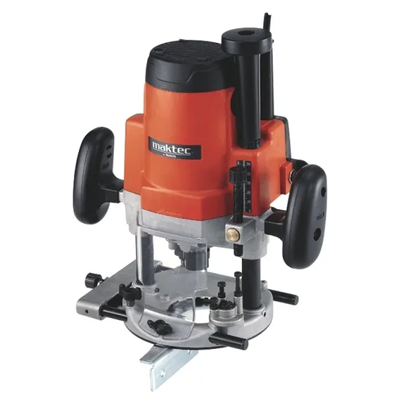 Фрезер &quot;MAKTEC&quot; MT360