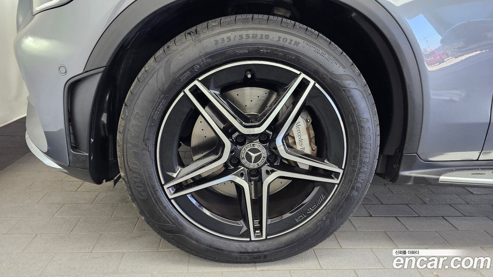 Mercedes-Benz GLC-Class X253 GLC300 4MATIC Coupe (03.2020)