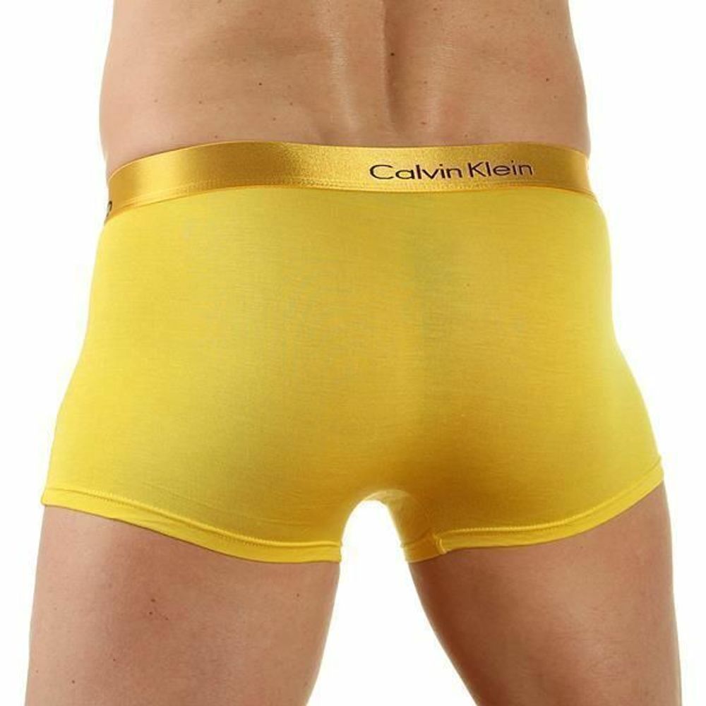 Мужские трусы боксеры желтые с золотистой резинкой Calvin Klein Bold Boxer со вставкой