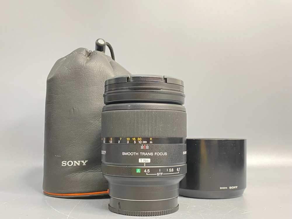 Sony 135mm 2.8 T4.5 STF SAL135F28