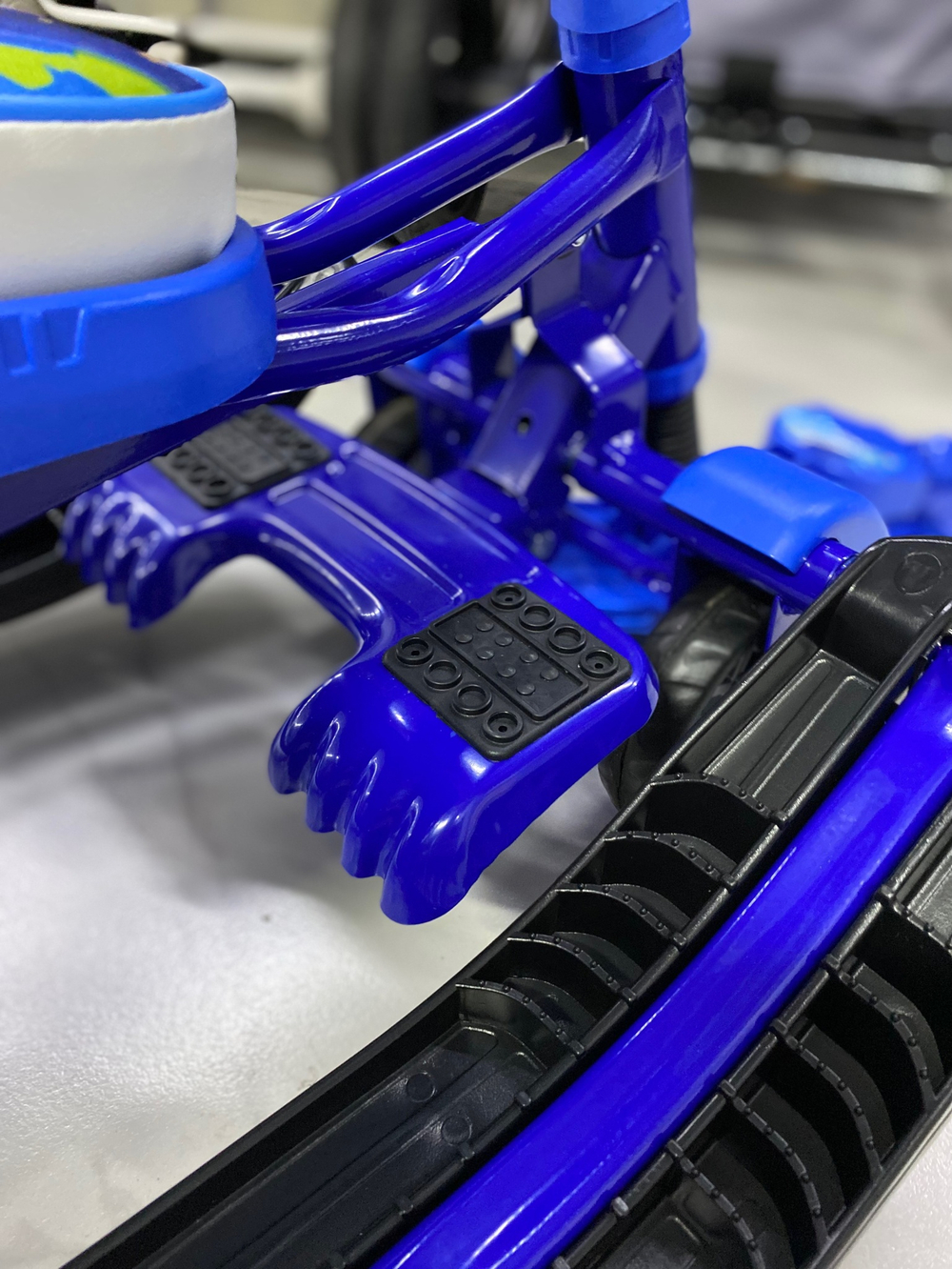 Снегокат "Тимка спорт 6" космический (арт. ТС6-М/К)